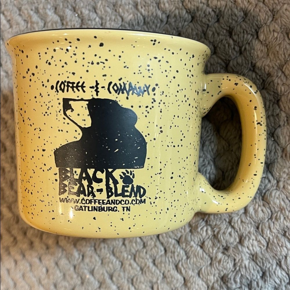Smoky Mountain black bear blend coffee mug